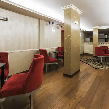 王子住宅基督爱你 公寓式酒店 布加勒斯特